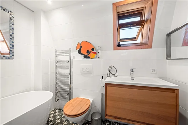 12 Zimmer Einfamilienhaus in St-Légier-La Chiésaz – Foto 19 von 20