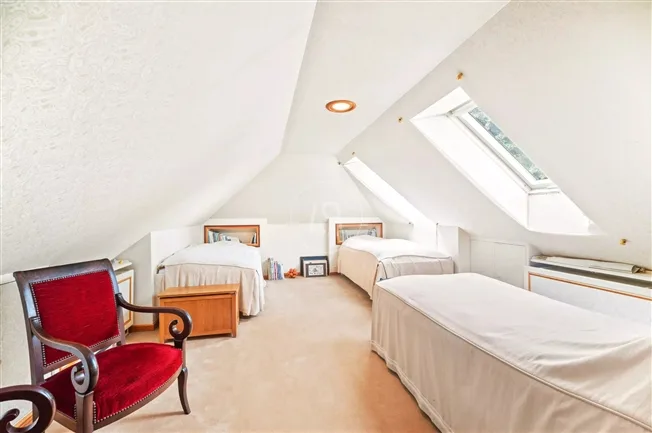 8 Zimmer Einfamilienhaus in St-Légier-La Chiésaz – foto 12 di 19