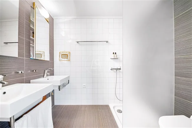 5.5 Zimmer Einfamilienhaus in St-Légier-La Chiésaz – foto 16 di 20