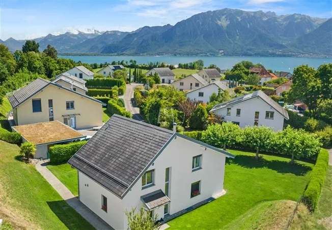 8 Zimmer Einfamilienhaus in St-Légier-La Chiésaz – foto 18 di 18
