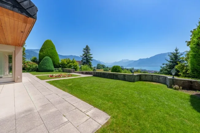 7.5 Zimmer Villa in St-Légier-La Chiésaz – Foto 2 von 10