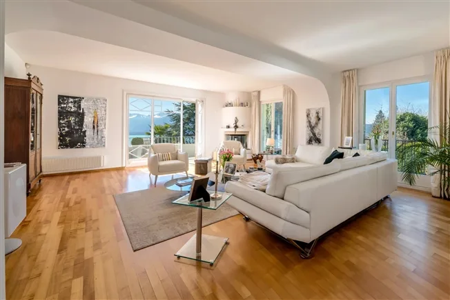 9 Zimmer Einfamilienhaus in Blonay – Foto 3 von 20