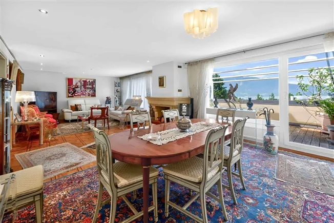 6 Zimmer Attikawohnung in La Tour-de-Peilz – Foto 3 von 12