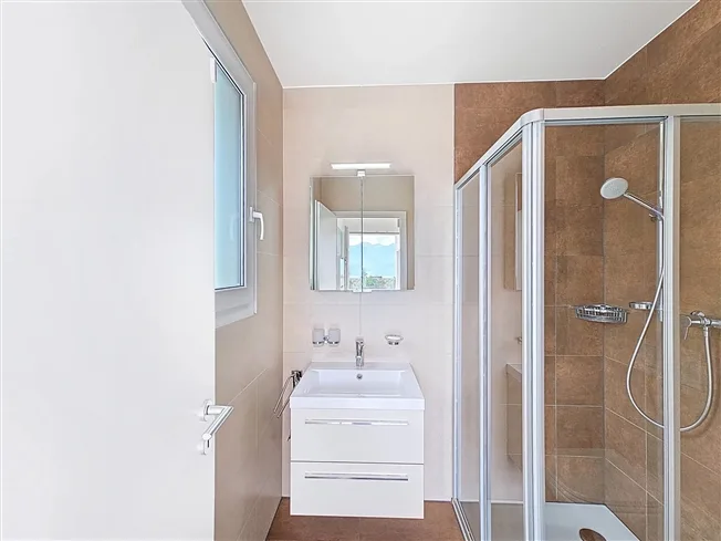 5 Zimmer Wohnung in Brent – Foto 10 von 17