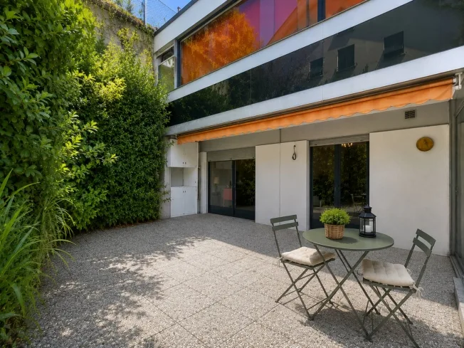 Charmantes 2.5-Zimmer-Wohnung mit großer Terrasse und Seeblick – Foto 11 von 11