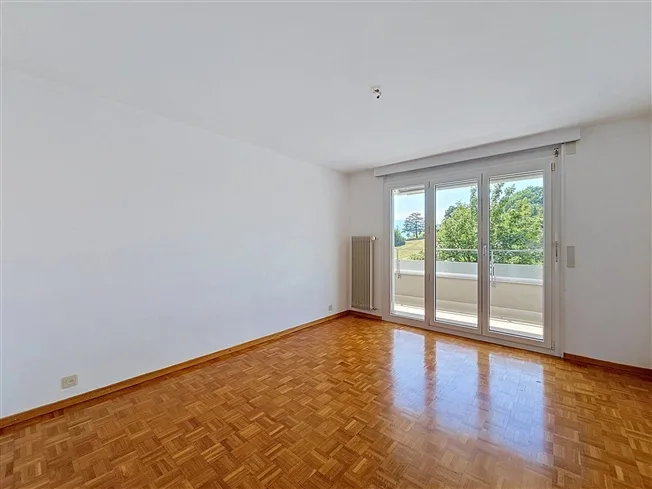 Beautiful 3-room apartment – photo 8 of 10