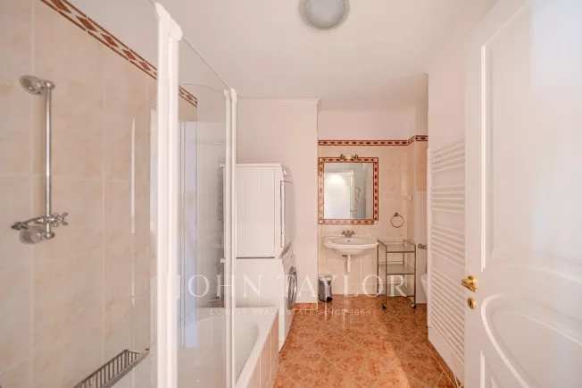 5.5 Zimmer Wohnung in Montreux – photo 9 of 11