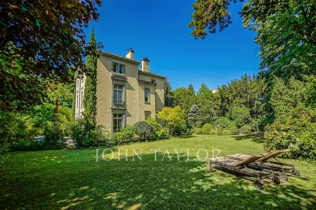 10 Zimmer Einfamilienhaus in Montreux – photo 3 of 16