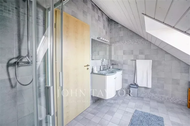 5.5 Zimmer Villa in Montreux – photo 13 of 14