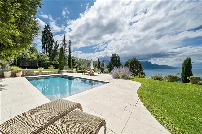 8.5 Zimmer Einfamilienhaus in Montreux – foto 3 di 20