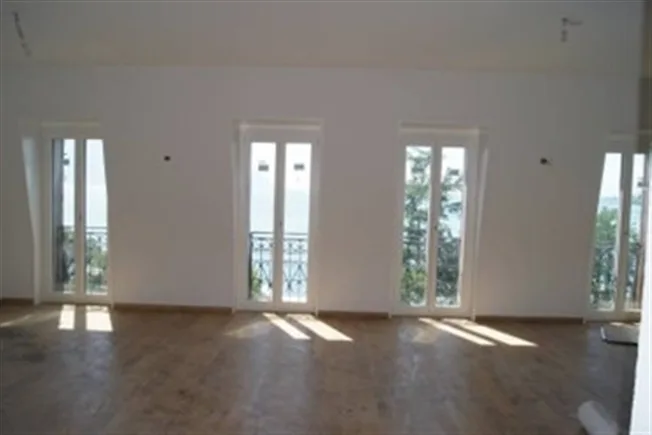 3.5 Zimmer Attikawohnung in Montreux – Foto 3 von 4