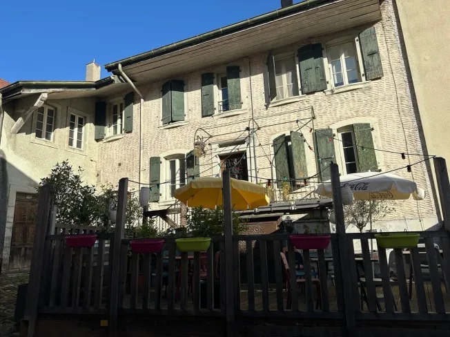 Einfamilienhaus in Lausanne – Foto 2 von 2