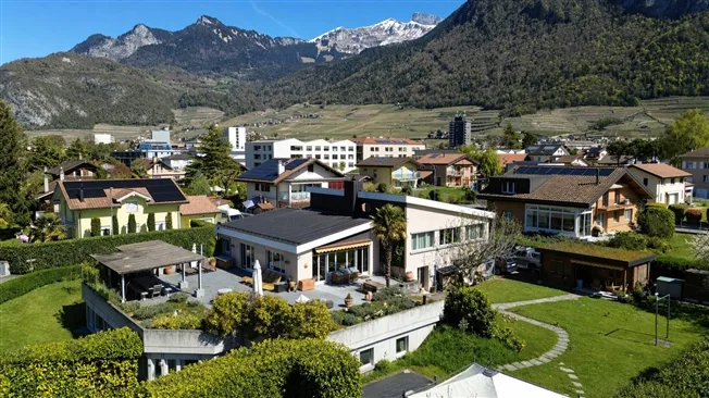 Schöne und große Villa mit atemberaubendem Blick auf die Dents du Midi – Foto 14 von 26