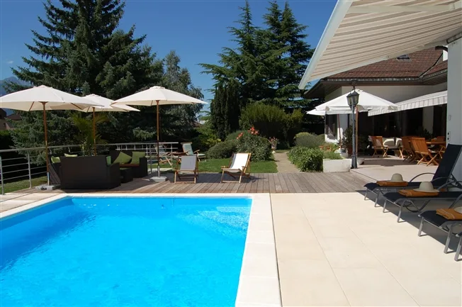 9 Zimmer Villa in Aigle – foto 4 di 11
