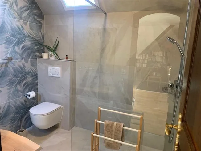9 Zimmer Villa in Aigle – foto 11 di 11
