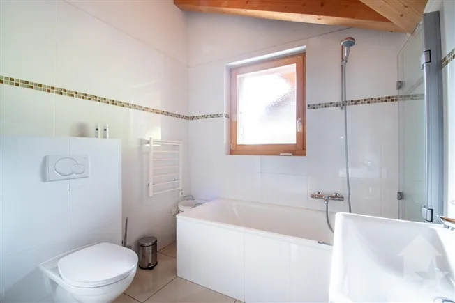 4.5 Zimmer Attikawohnung in Champoussin – foto 8 di 11