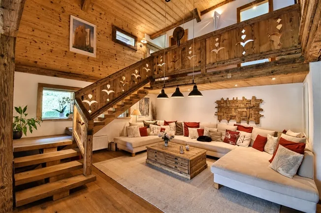 6.5 Zimmer Chalet, 1874 Champéry