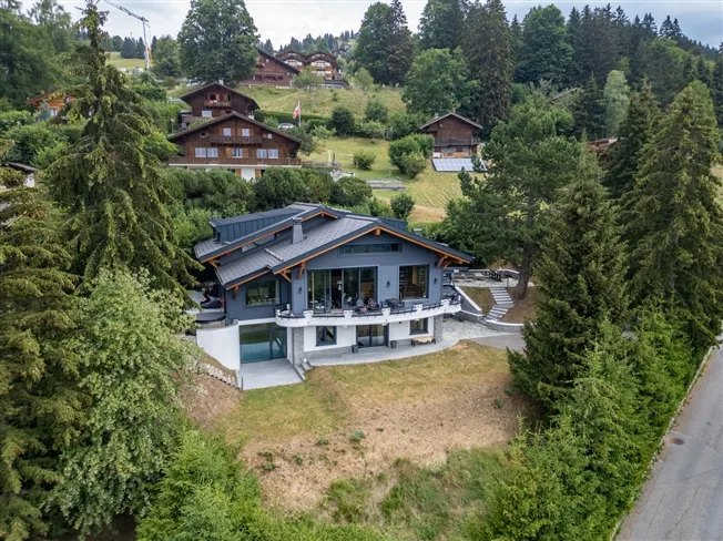 6001-MV-Gryon-Luxurious house of 450m2 – photo 16 of 16