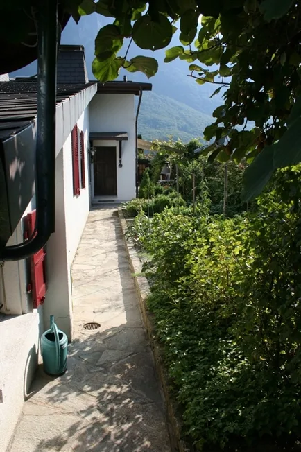 8.5 Zimmer Villa in Port-Valais – Foto 16 von 20