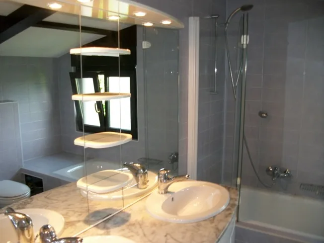 8.5 Zimmer Villa in Port-Valais – Foto 15 von 20