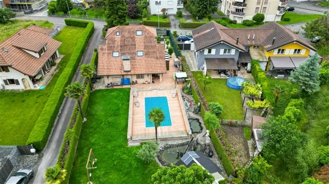 8 Zimmer Einfamilienhaus in Le Bouveret – Foto 2 von 19