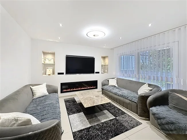 9 Zimmer Villa in Charrat – foto 3 di 9