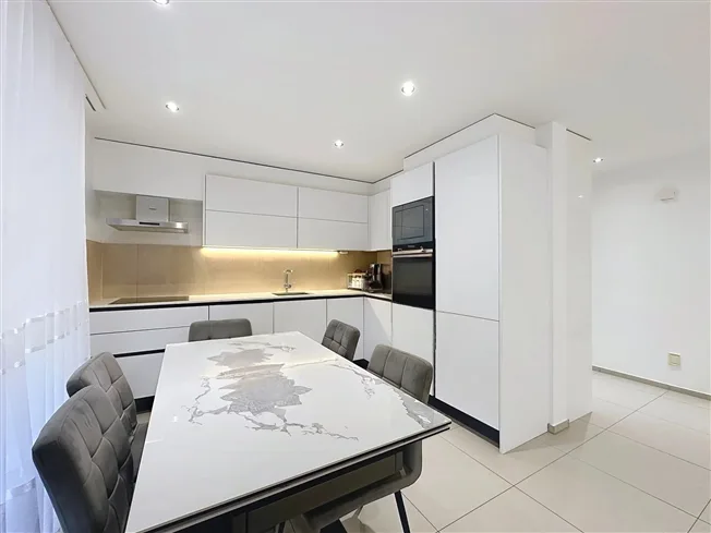 9 Zimmer Villa in Charrat – foto 4 di 9
