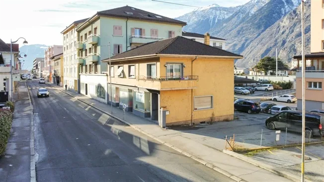 10.5 Zimmer Einfamilienhaus in Saxon – Foto 2 von 13