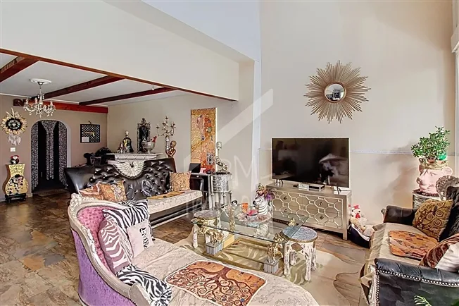 24 Zimmer Wohnung in Fully – photo 6 of 10