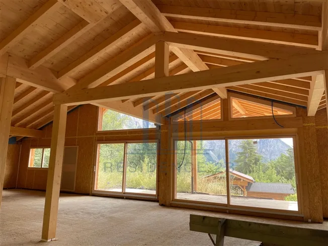 7.5 Zimmer Chalet in Chamoson – Foto 3 von 11