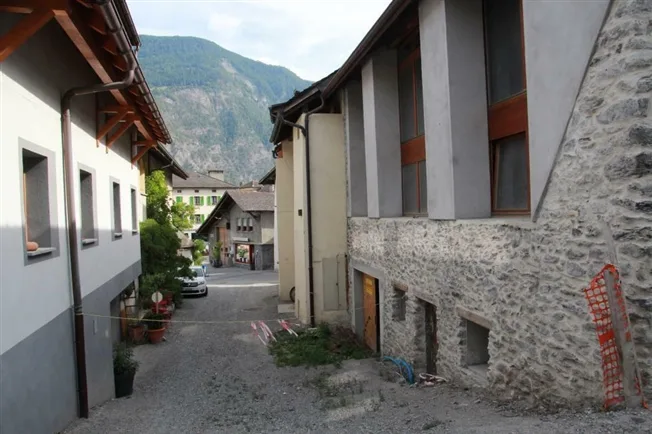 9 Zimmer Einfamilienhaus in Chamoson – foto 2 di 13