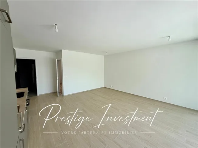 2.5 Zimmer Attikawohnung in Uvrier – Foto 3 von 8