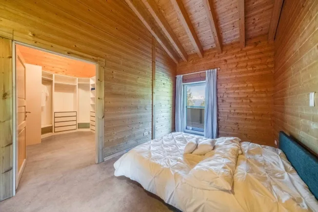 Chalet d'eccezione nel cuore delle Alpi vallesane – foto 10 di 13