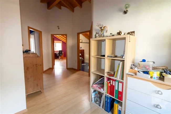 Spacieuse villa familiale avec beau potentiel d'agrandissement – photo 13 sur 20