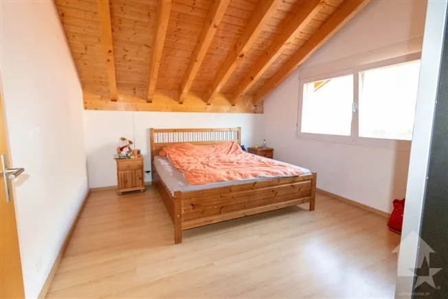 Spacieuse villa familiale avec beau potentiel d'agrandissement – photo 11 sur 20