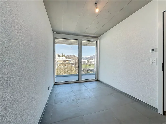 Attico luminoso con ampio balcone – foto 8 di 10