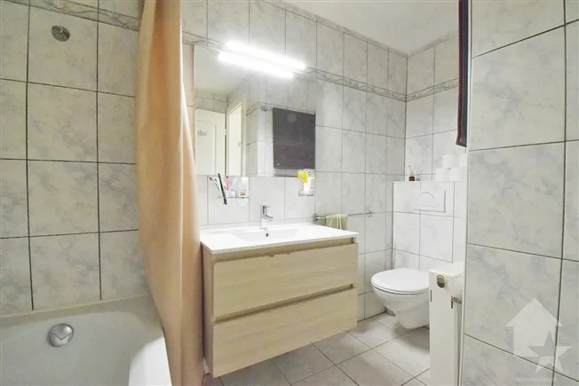 Appartement de 4.5 pièces, un jardin et 3 places de parcs incluses ! – foto 10 di 10