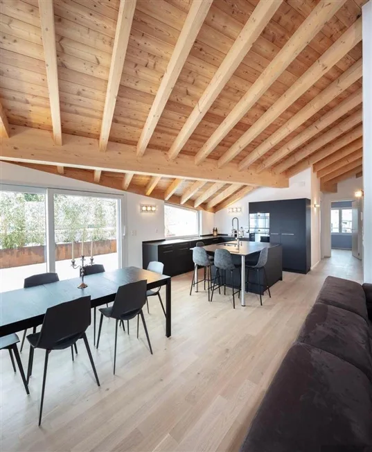 4.5 Zimmer Attikawohnung in Conthey – Foto 2 von 10