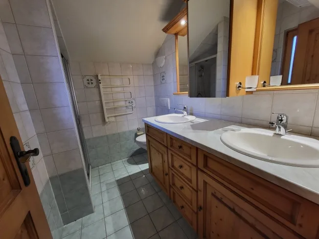 4.5 Zimmer Doppeleinfamilienhaus in St-Martin VS – Foto 5 von 8