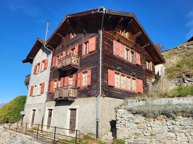 4.5 Zimmer Doppeleinfamilienhaus in St-Martin VS – Foto 2 von 8
