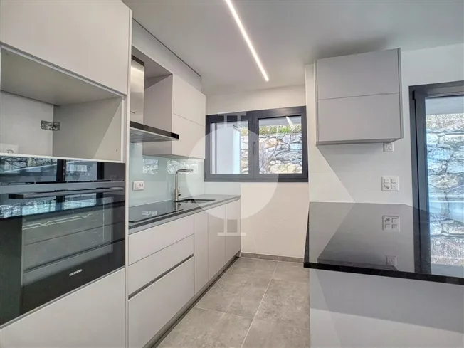 4.5 Zimmer Einfamilienhaus in Grimisuat – photo 3 of 13