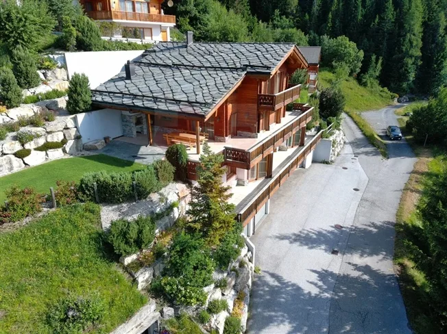 10 Zimmer Chalet in Anzère – Foto 3 von 13