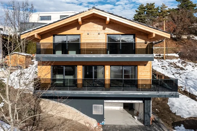 5.5 Zimmer Chalet in Lens – Foto 2 von 15