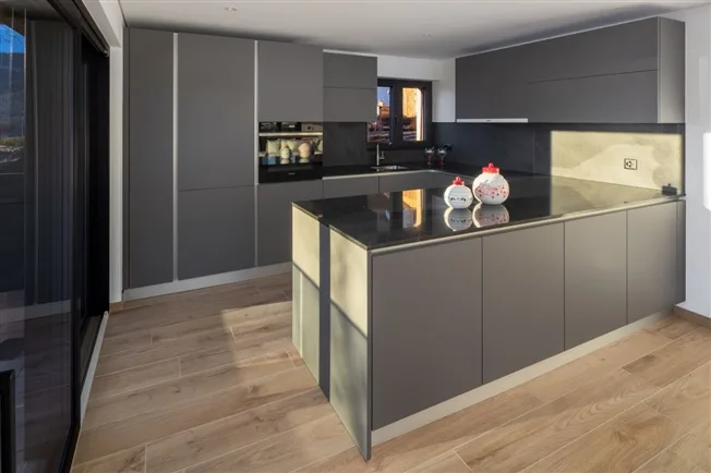 5.5 Zimmer Chalet in Lens – Foto 2 von 8