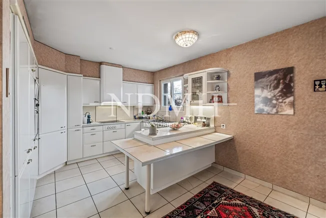 8 Zimmer Einfamilienhaus in Salins – foto 7 di 13
