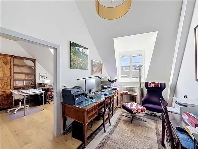 5 Zimmer Wohnung, 2000 Neuchâtel