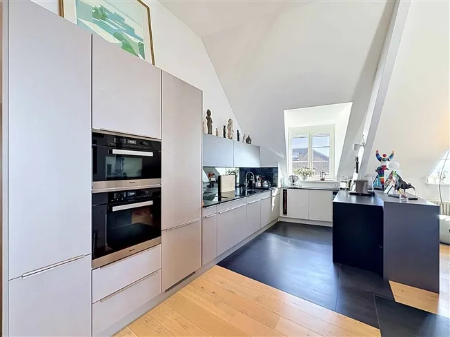 5 Zimmer Wohnung, 2000 Neuchâtel