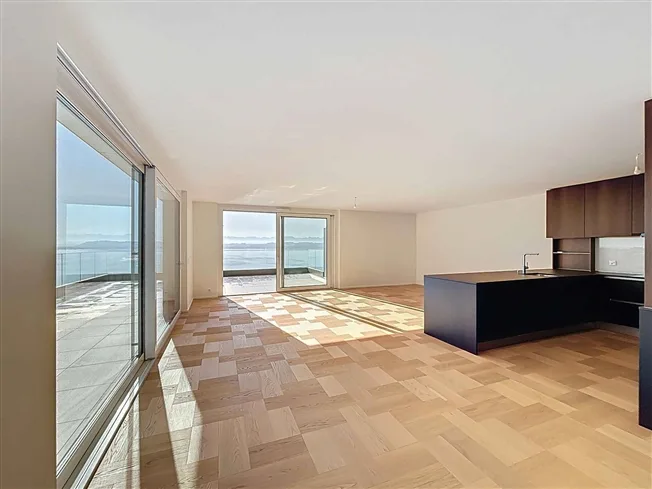 3.5 Zimmer Attikawohnung, 2000 Neuchâtel