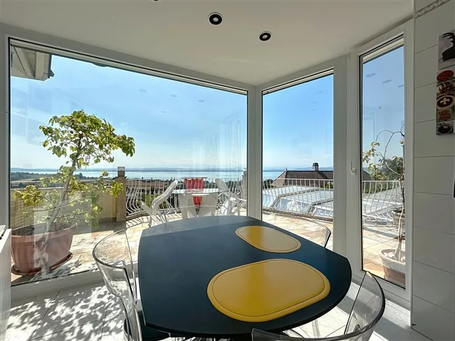 8.5 Zimmer Villa in Bevaix – foto 9 di 20
