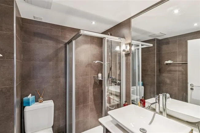 5.5 Zimmer Einfamilienhaus in Bevaix – Foto 5 von 12